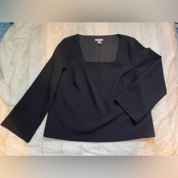 Black Square Neckline Blouse - Picture 3 of 4